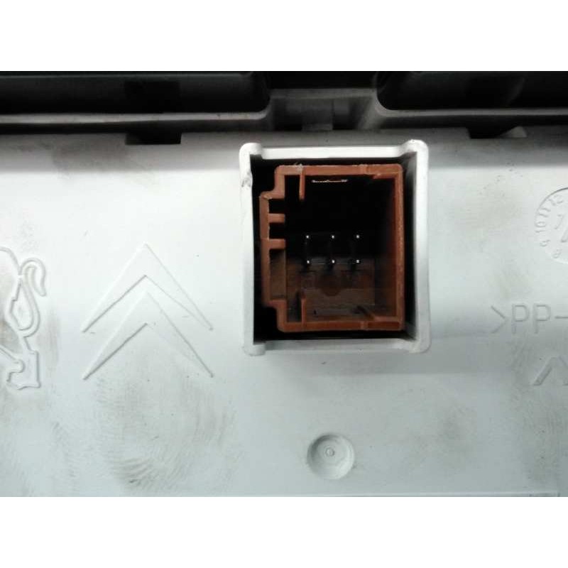 Recambio de cuadro instrumentos para peugeot 5008 premium referencia OEM IAM 9676464480  E3-B2-44-3