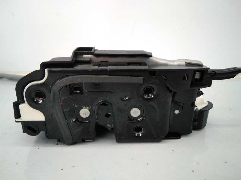 Recambio de cerradura puerta delantera derecha para volkswagen tiguan (5n2) advance bluemotion referencia OEM IAM 5N1837016F 5N0