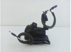 CERRADURA PUERTA TRASERA DERECHA 825002104R E1-A1-48-2