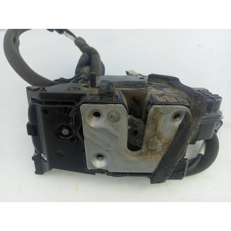 Recambio de cerradura puerta trasera derecha para renault clio iv business referencia OEM IAM 825002104R  E1-A1-48-2