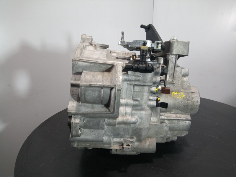 Recambio de caja cambios para volkswagen t-roc sport referencia OEM IAM TGV  M1-A1-32