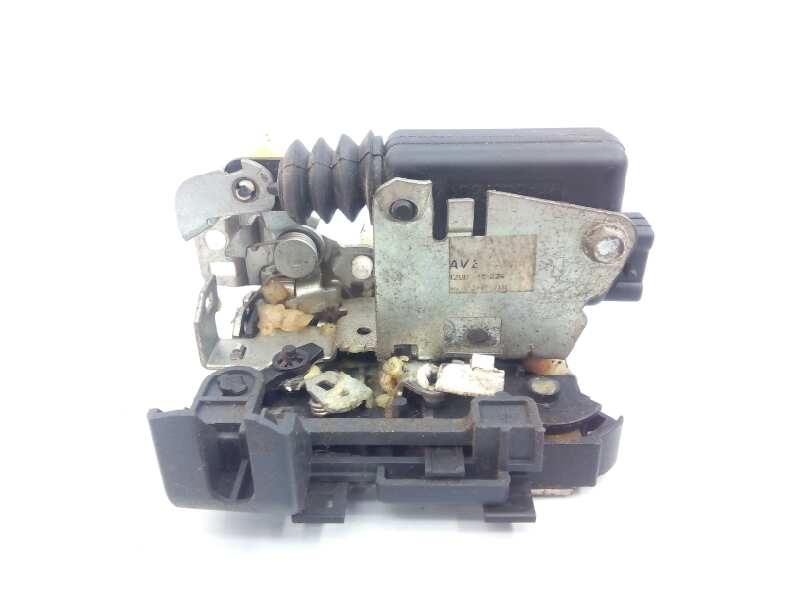 Recambio de cerradura puerta delantera derecha para dacia sandero laureate referencia OEM IAM   E1-A1-4-2