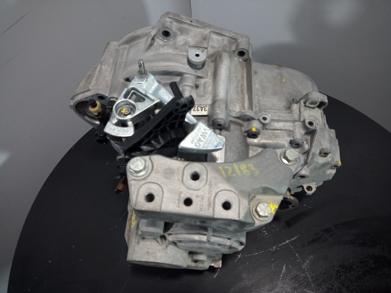 Recambio de caja cambios para volkswagen t-roc sport referencia OEM IAM TGV  M1-A1-32