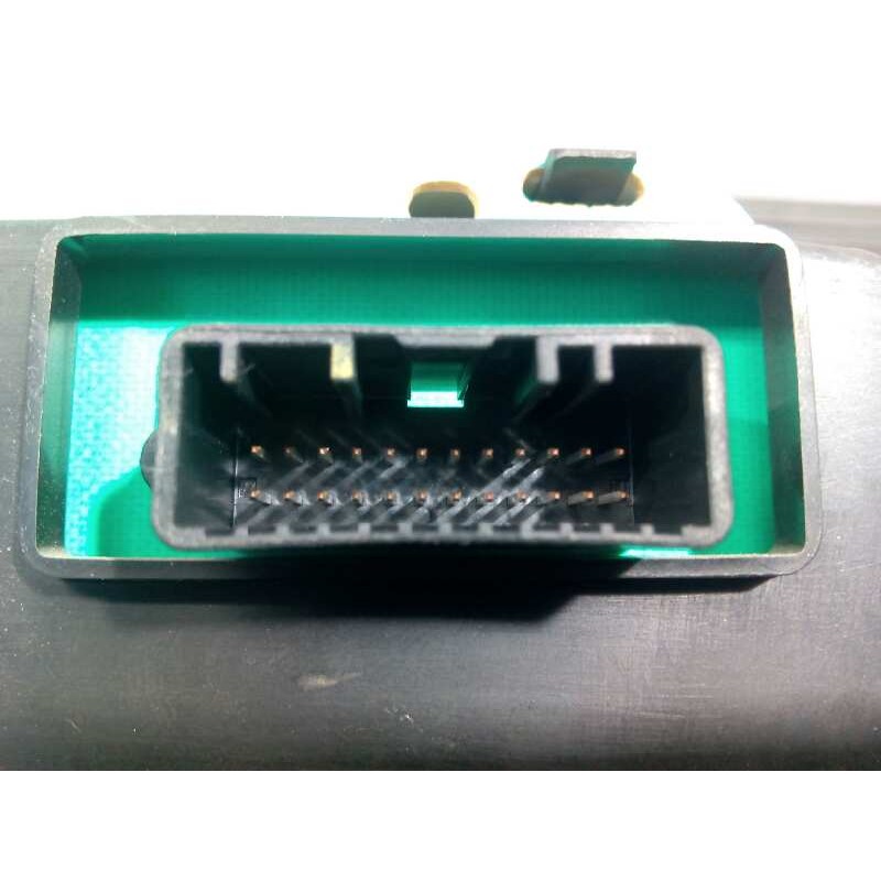 Recambio de cuadro instrumentos para dacia sandero laureate referencia OEM IAM P248104802R 1836019 E1-A1-19-3