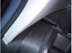 CINTURON SEGURIDAD TRASERO DERECHO 