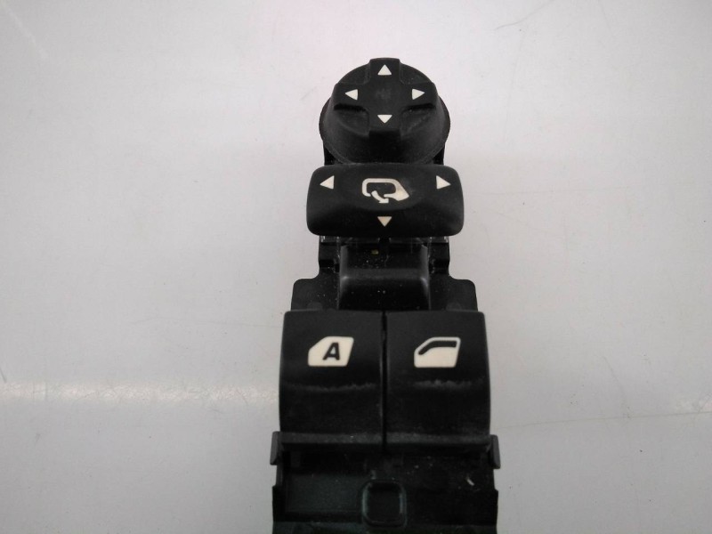 Recambio de mando elevalunas delantero izquierdo para citroën ds3 desire referencia OEM IAM   E3-B2-23-3