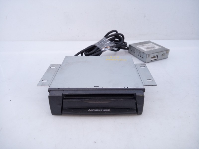 Recambio de sistema navegacion gps para mitsubishi montero (v60/v70) 3.2 di-d gls hunter (5-ptas.) referencia OEM IAM ME01204924