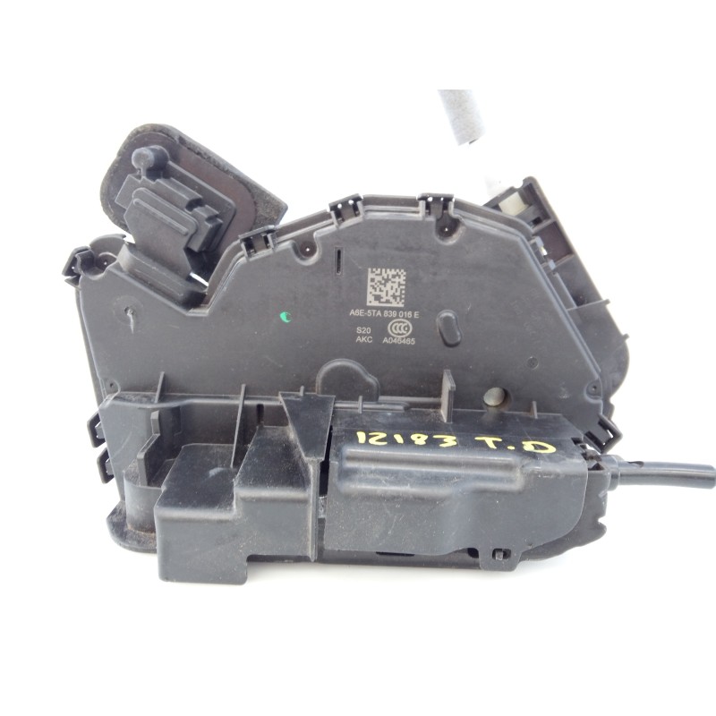 Recambio de cerradura puerta trasera derecha para volkswagen t-roc sport referencia OEM IAM 5TA839016E  E1-A5-44-2