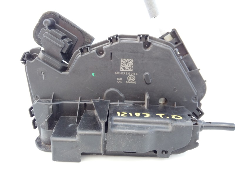 Recambio de cerradura puerta trasera derecha para volkswagen t-roc sport referencia OEM IAM 5TA839016E  E1-A5-44-2