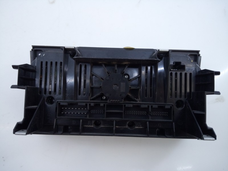 Recambio de mando climatizador para audi q3 (8ug) sport referencia OEM IAM 8U0820043D A2C80279600 E2-A1-23-3