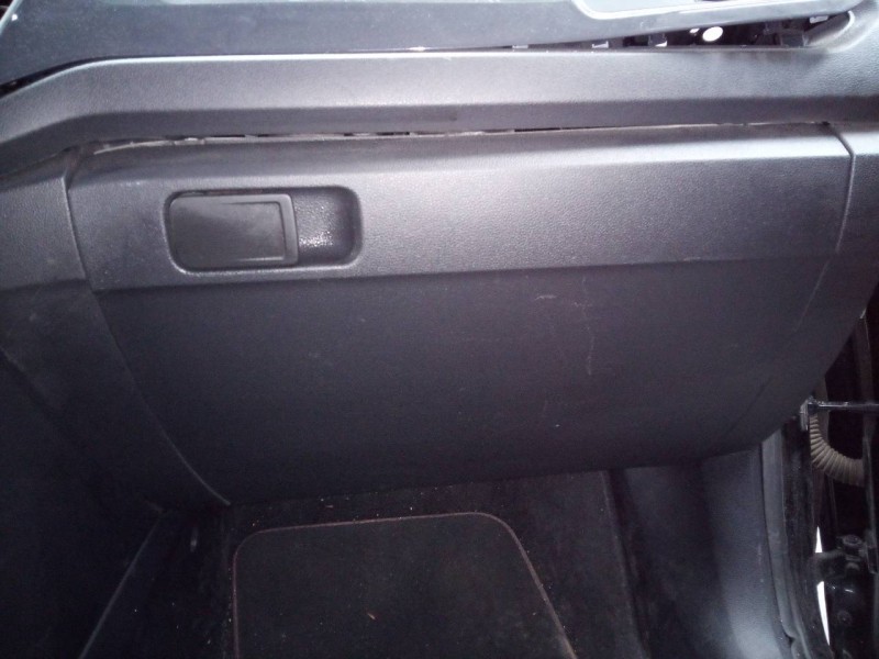 Recambio de guantera para volkswagen t-roc sport referencia OEM IAM   