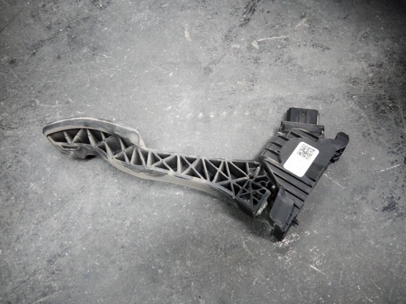 Recambio de pedal acelerador para volkswagen t-roc sport referencia OEM IAM 5Q1723503J 6PV01062113 