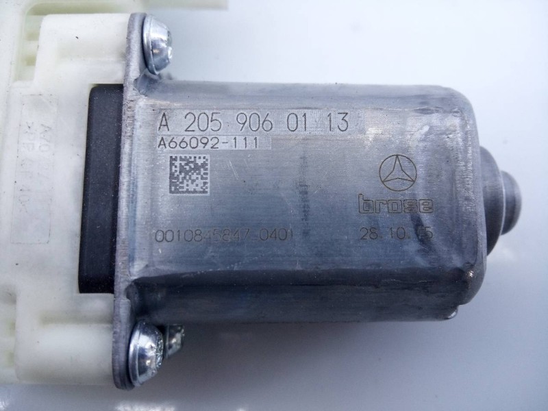 Recambio de motor elevalunas delantero derecho para mercedes-benz clase glc (w253) glc 250 d 4matic (253.909) referencia OEM IAM