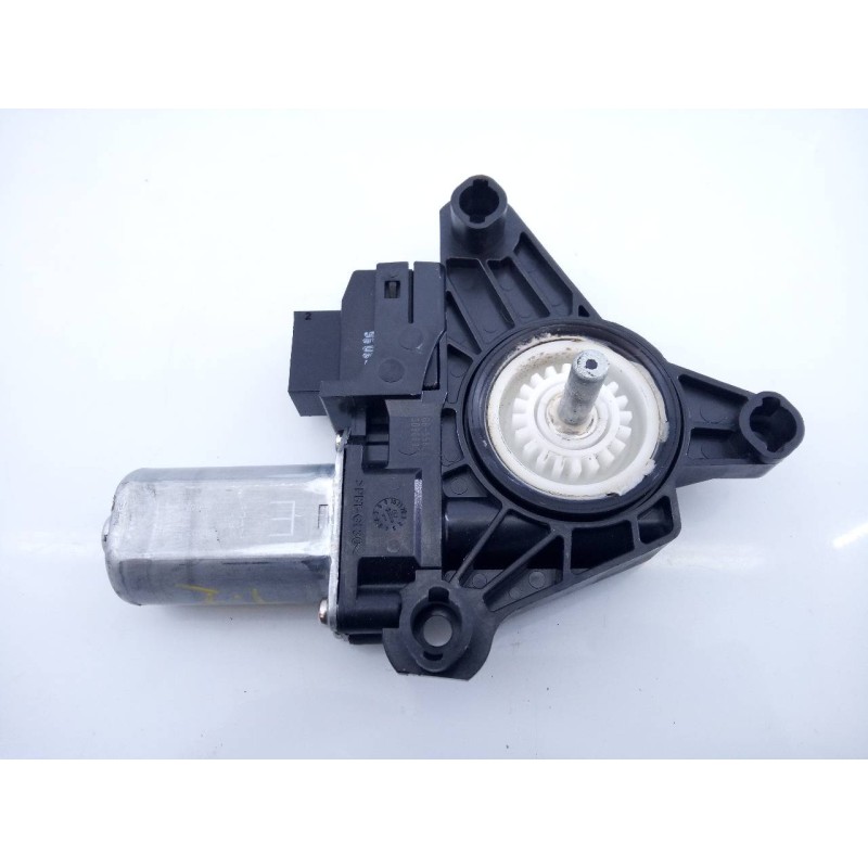 Recambio de motor elevalunas trasero izquierdo para mercedes-benz clase glc (w253) glc 220 d 4matic referencia OEM IAM A21390605