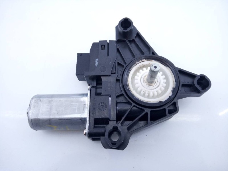 Recambio de motor elevalunas trasero izquierdo para mercedes-benz clase glc (w253) glc 220 d 4matic referencia OEM IAM A21390605