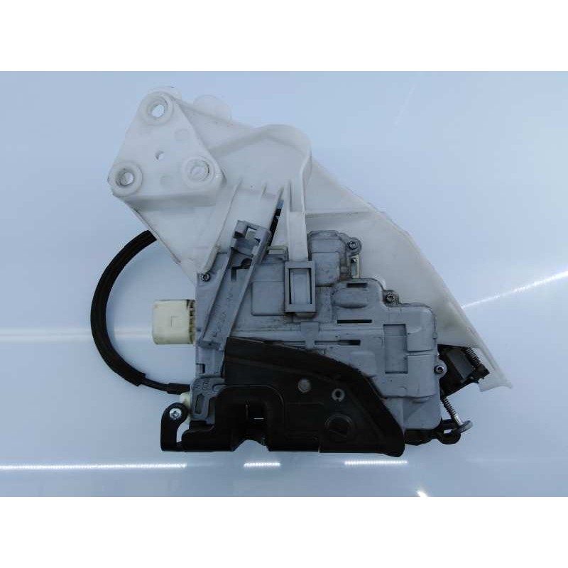 Recambio de cerradura puerta trasera derecha para volkswagen passat variant (3c5) advance referencia OEM IAM 3C4839016B  E1-B6-4