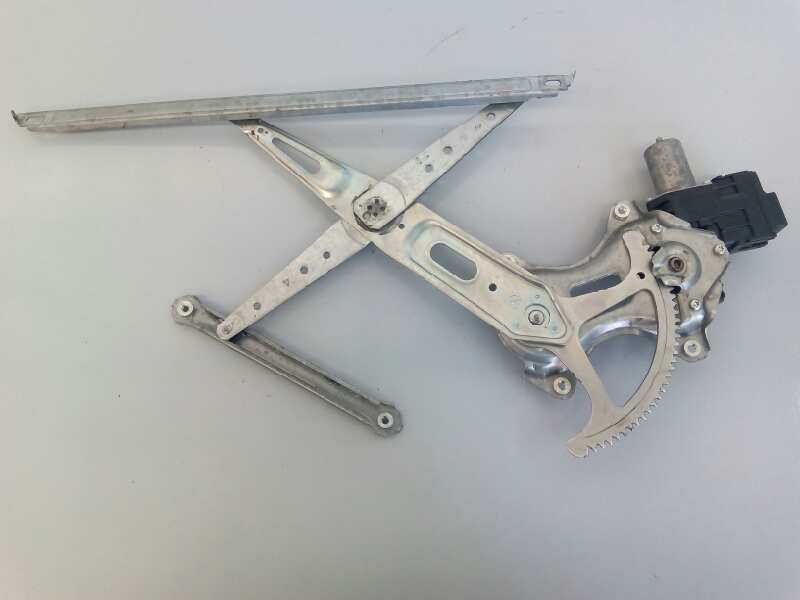 Recambio de elevalunas delantero derecho para toyota prius+ eco referencia OEM IAM 8571062010 0620204011 E2-B4-3-1