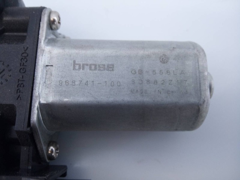 Recambio de motor elevalunas trasero derecho para mercedes-benz clase a (w176) a 180 cdi blueefficiency (176.000) referencia OEM