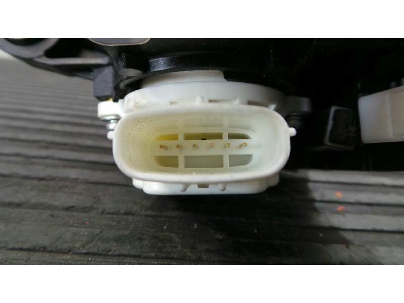 Recambio de palanca cambio para toyota prius+ eco referencia OEM IAM 75G616LHD  E3-B2-5-4