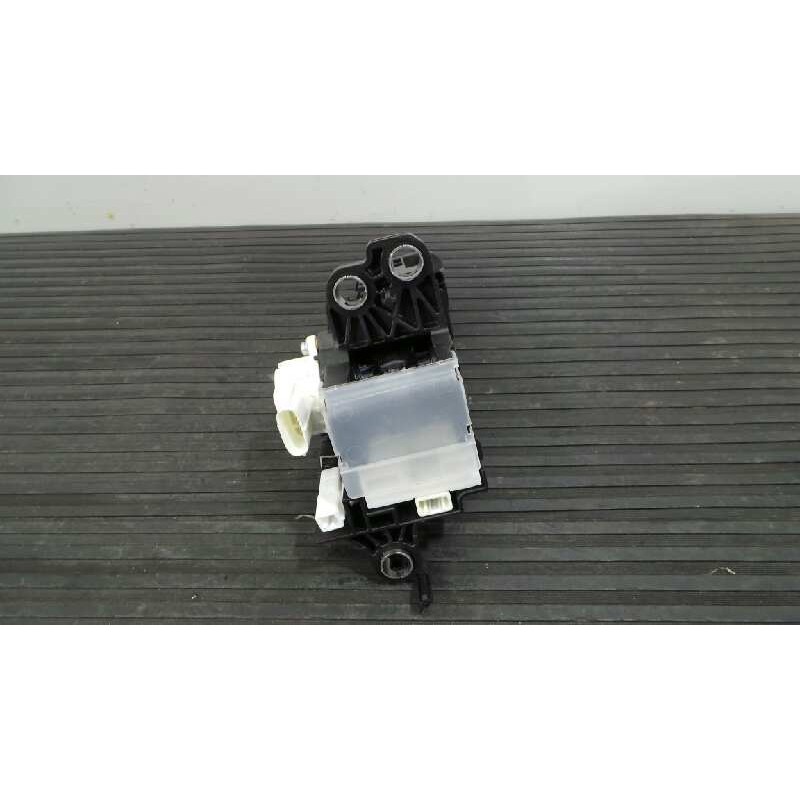 Recambio de palanca cambio para toyota prius+ eco referencia OEM IAM 75G616LHD  E3-B2-5-4