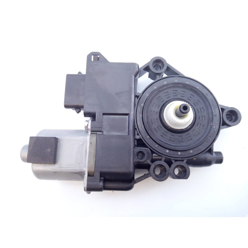 Recambio de motor elevalunas trasero derecho para hyundai i40 style referencia OEM IAM 834603Z010  E2-B5-18-1