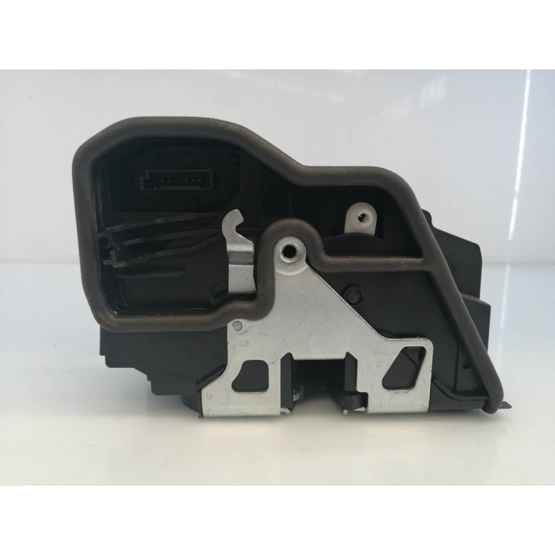Recambio de cerradura puerta delantera derecha para bmw serie 3 touring (e91) 330xd referencia OEM IAM 660276EDMF20  E1-A3-43-2