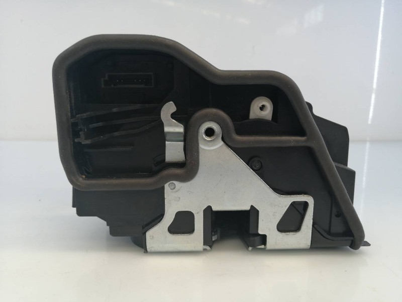 Recambio de cerradura puerta delantera derecha para bmw serie 3 touring (e91) 330xd referencia OEM IAM 660276EDMF20  E1-A3-43-2