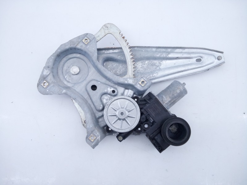 Recambio de elevalunas trasero derecho para toyota c-hr hybrid dynamic plus referencia OEM IAM 69830F4010  E2-B4-39-2