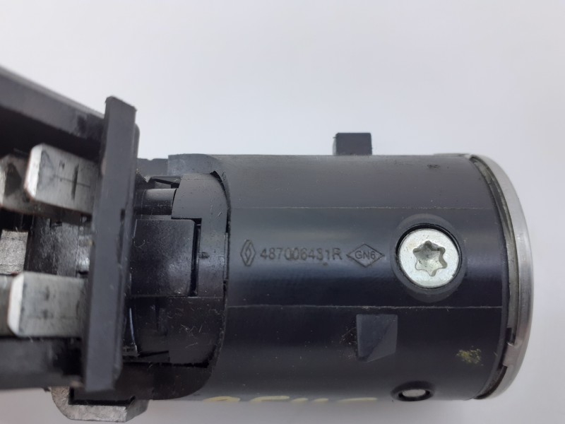 Recambio de antirrobo para dacia duster ambiance 4x2 referencia OEM IAM 487006431R N0502060B01 E2-A1-44-3