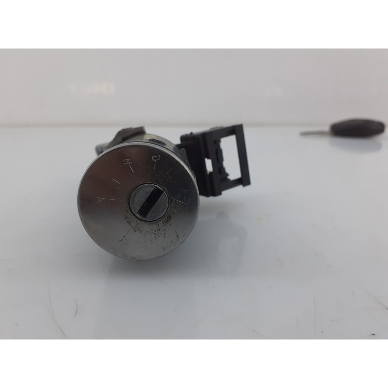 Recambio de antirrobo para dacia duster ambiance 4x2 referencia OEM IAM 487006431R N0502060B01 E2-A1-44-3