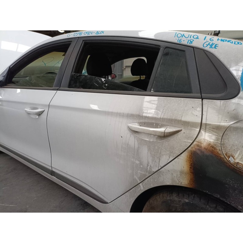 Recambio de puerta trasera izquierda para hyundai ioniq hybrid referencia OEM IAM   