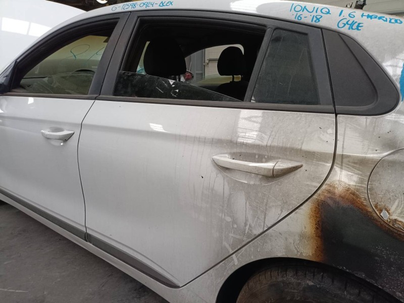 Recambio de puerta trasera izquierda para hyundai ioniq hybrid referencia OEM IAM   