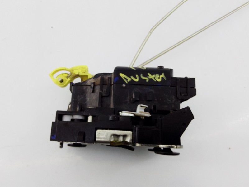 Recambio de cerradura puerta trasera derecha para dacia duster ambiance 4x2 referencia OEM IAM   E1-A1-40-1