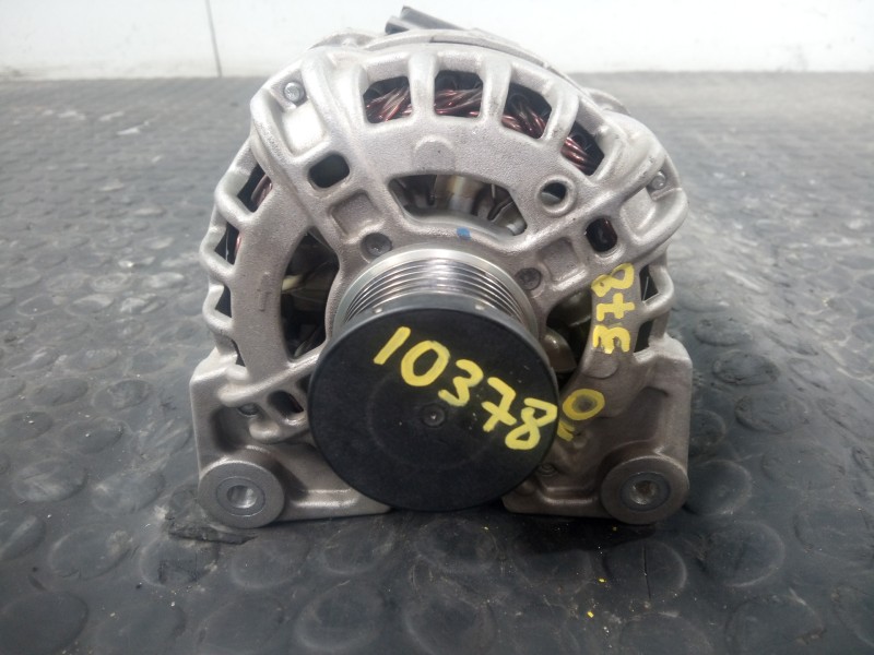 Recambio de alternador para dacia sandero stepway referencia OEM IAM 231002654R  P3-A5-13-3