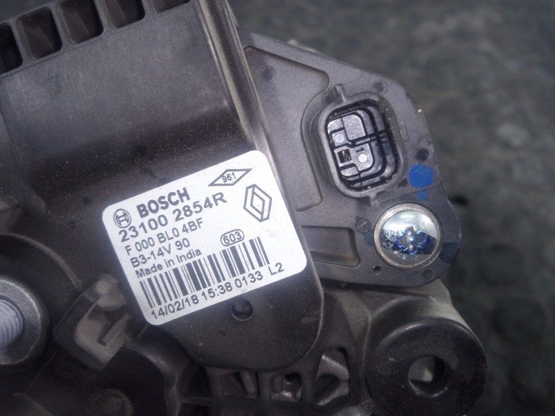 Recambio de alternador para dacia sandero stepway referencia OEM IAM 231002654R  P3-A5-13-3