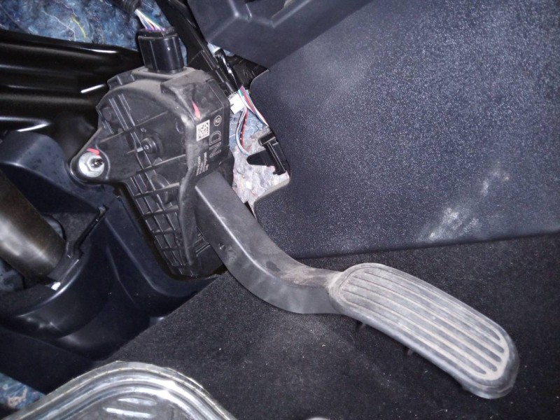 Recambio de pedal acelerador para toyota c-hr hybrid dynamic plus referencia OEM IAM 1728231 78110F4020 