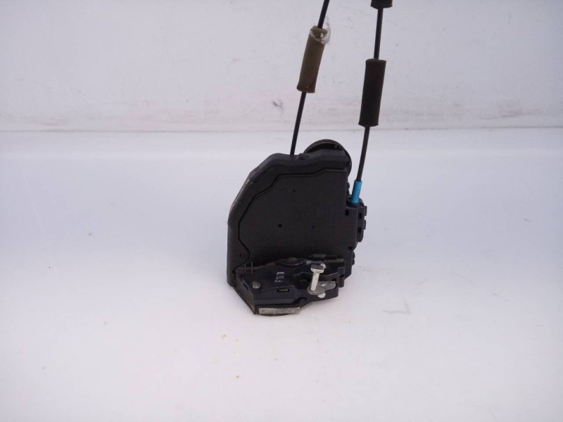 Recambio de cerradura puerta delantera derecha para dacia sandero stepway referencia OEM IAM   E1-A1-44-1