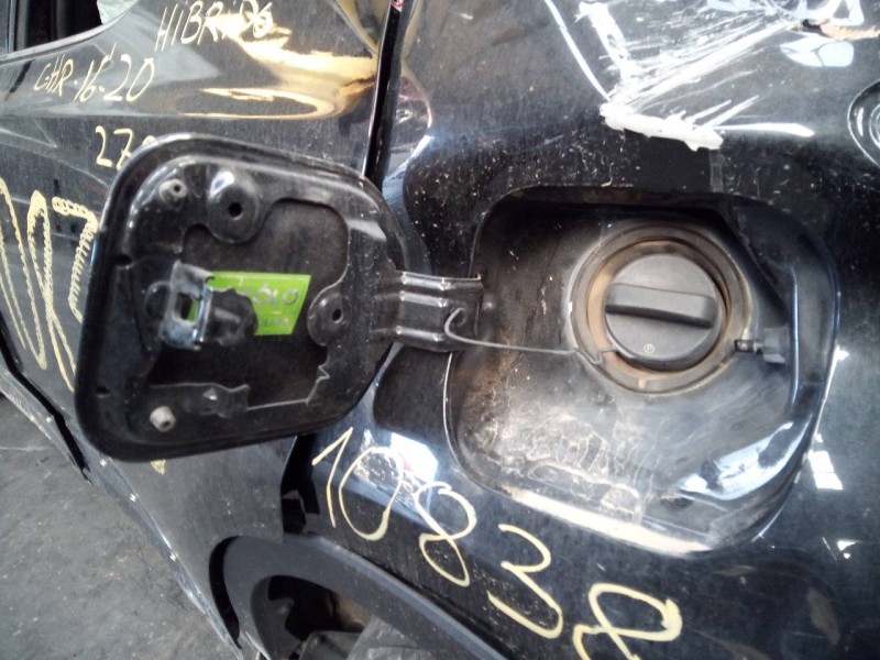 Recambio de tapa exterior combustible para toyota c-hr hybrid dynamic plus referencia OEM IAM   