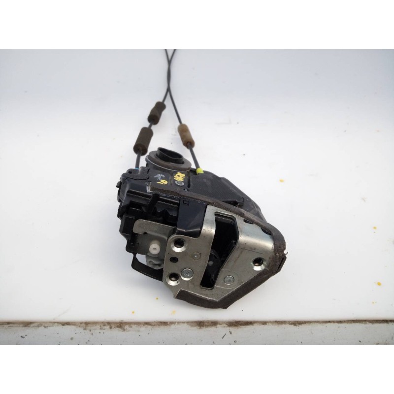 Recambio de cerradura puerta delantera derecha para dacia sandero stepway referencia OEM IAM   E1-A1-44-1