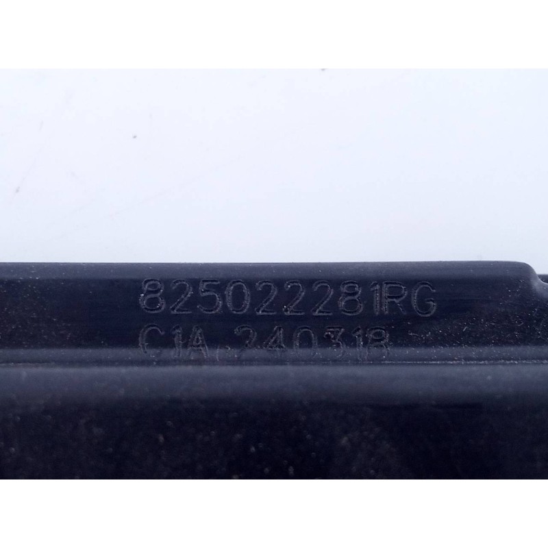 Recambio de cerradura puerta trasera derecha para dacia sandero stepway referencia OEM IAM 825022281RG  E1-A1-43-1