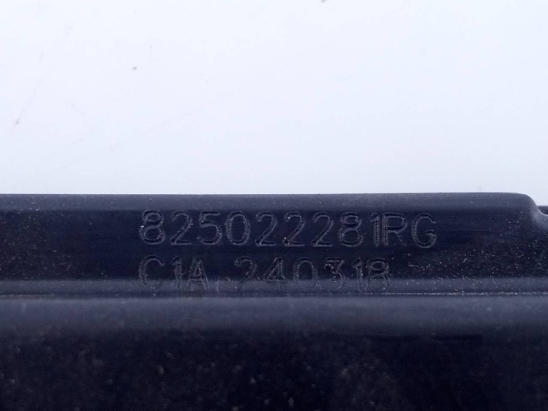 Recambio de cerradura puerta trasera derecha para dacia sandero stepway referencia OEM IAM 825022281RG  E1-A1-43-1