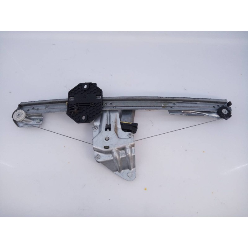 Recambio de elevalunas delantero derecho para dacia sandero stepway referencia OEM IAM 807209299R  E1-A1-36-1