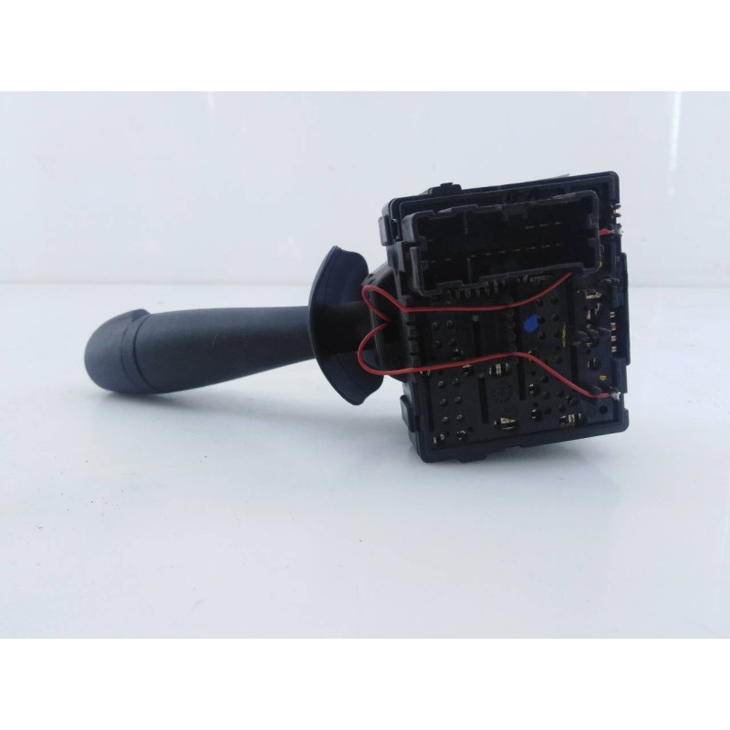 Recambio de mando limpia para dacia duster ambiance 4x2 referencia OEM IAM E1109568  E2-A1-44-3