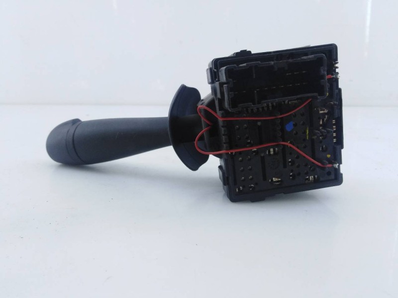 Recambio de mando limpia para dacia duster ambiance 4x2 referencia OEM IAM E1109568  E2-A1-44-3