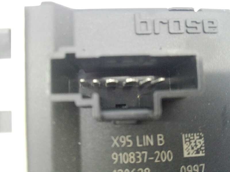 Recambio de elevalunas trasero derecho para renault megane iii berlina 5 p expression referencia OEM IAM 827306548R 966363200 