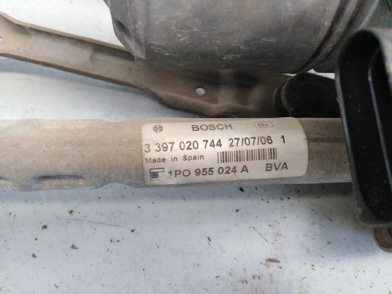 Recambio de motor limpia delantero para seat leon (1p1) sport referencia OEM IAM 1P0955024A 3397020744 E1-B6-4-2