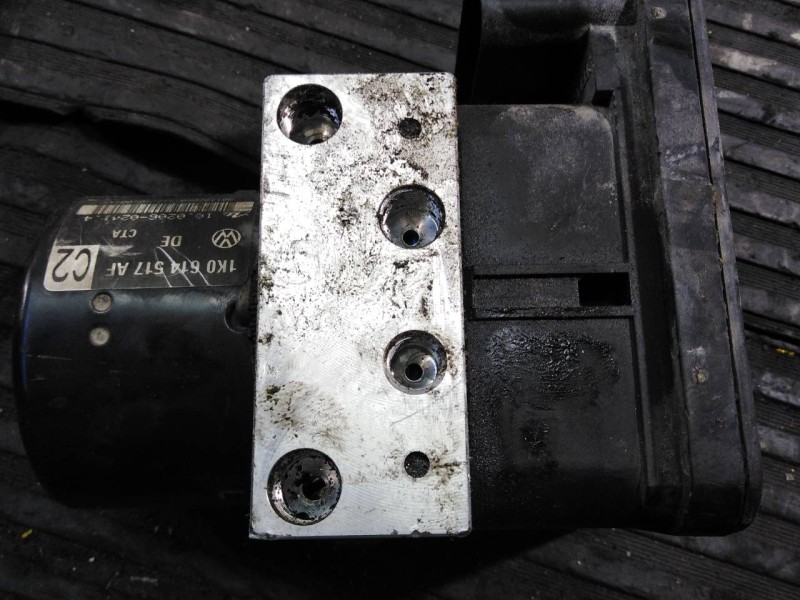 Recambio de abs para seat leon (1p1) sport referencia OEM IAM 1K0614517AF  P3-A8-4-4