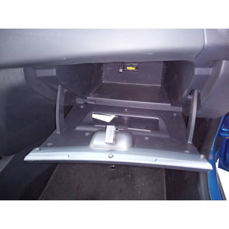 Recambio de guantera para dacia sandero stepway referencia OEM IAM   