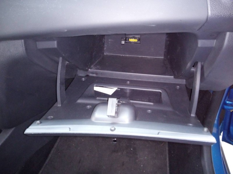 Recambio de guantera para dacia sandero stepway referencia OEM IAM   