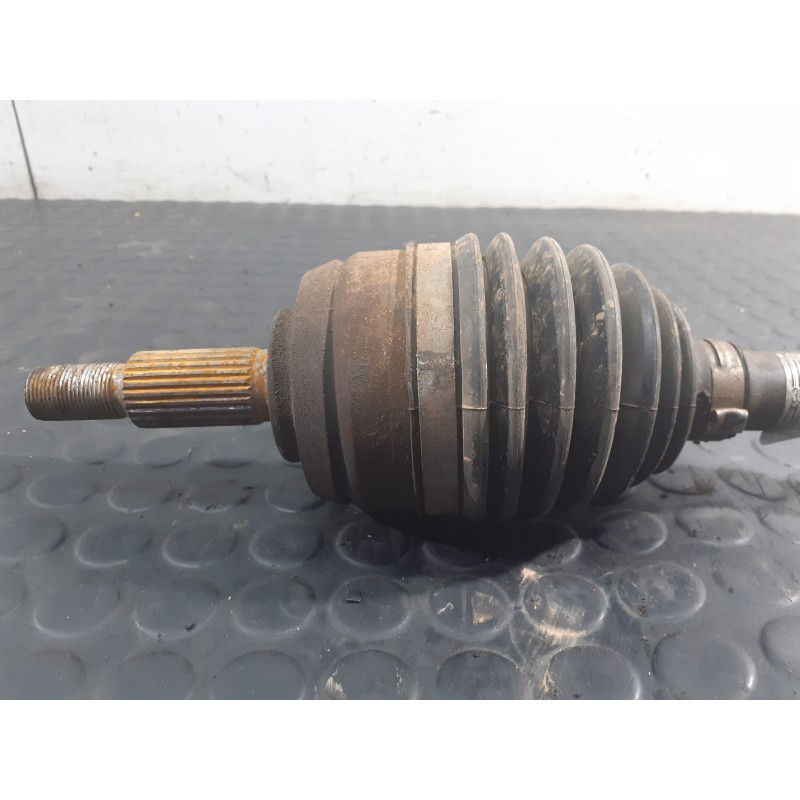 Recambio de transmision delantera derecha para dacia duster ambiance 4x2 referencia OEM IAM 39100384R  P1-B6-22